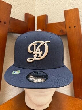 NEW…LA Los Angeles Dodgers New Era SnapBack
